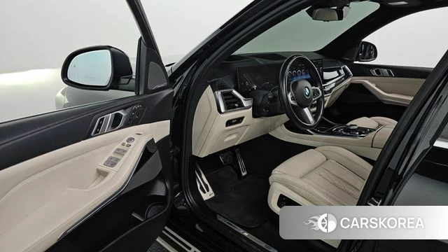 BMW X7 (G07) 2023 Черный из Кореи, фото 2