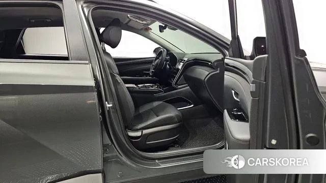 Hyundai Tucson (NX4) 2023 Серый из Кореи, фото 2