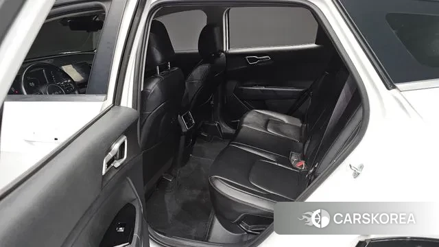 Kia Sportage 5th Generation 2022 Белый из Кореи, фото 2