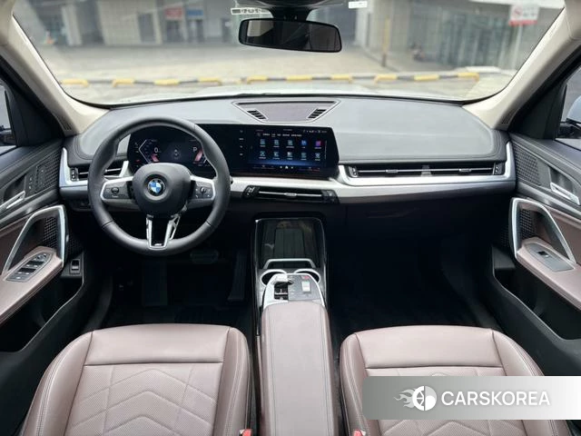 BMW X1 2023 Белый из Китая, фото 2