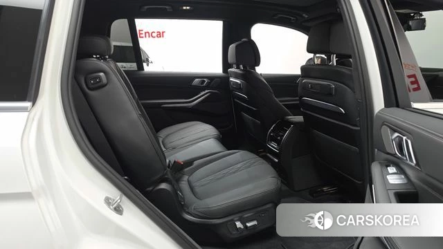 BMW X7 (G07) 2025 Белый из Кореи, фото 2