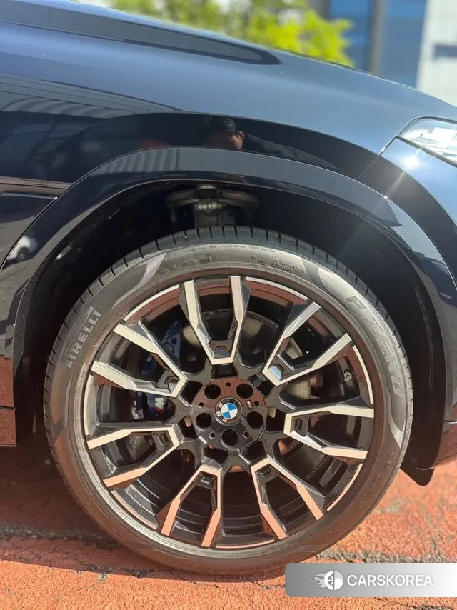 BMW X6 (G06) 2025 Черный из Кореи, фото 2