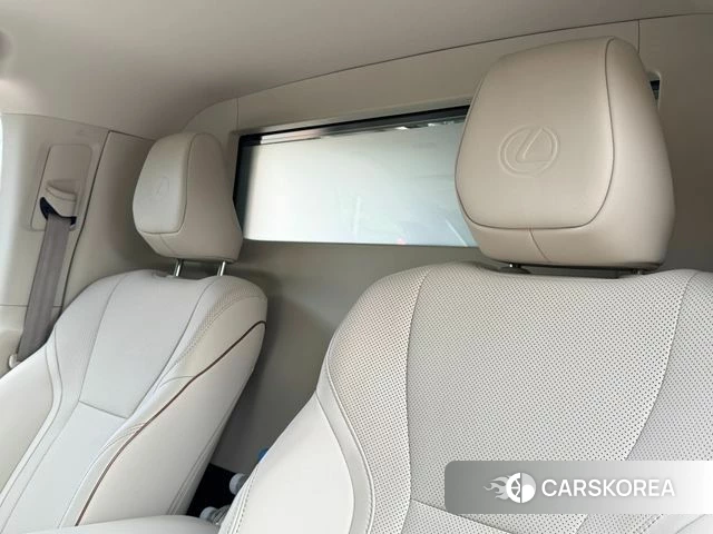 Lexus LM Second Generation 2024 Черный из Кореи, фото 2