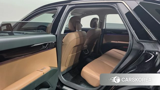 Hyundai Grandeur Hybrid (GN7) 2023 Черный из Кореи, фото 2