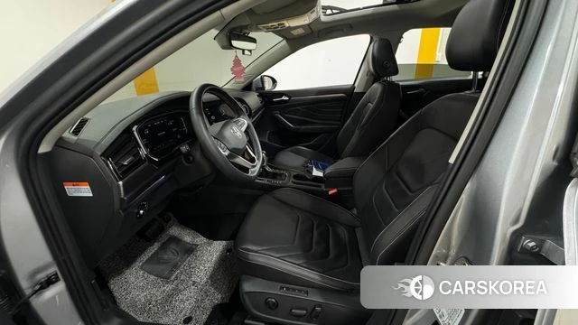 Volkswagen 7th Generation of Jetta 2023 Серебряный из Кореи, фото 2