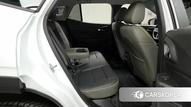 Chevrolet (GM Daewoo) Trax Crossover 2023 Белый из Кореи, фото 2