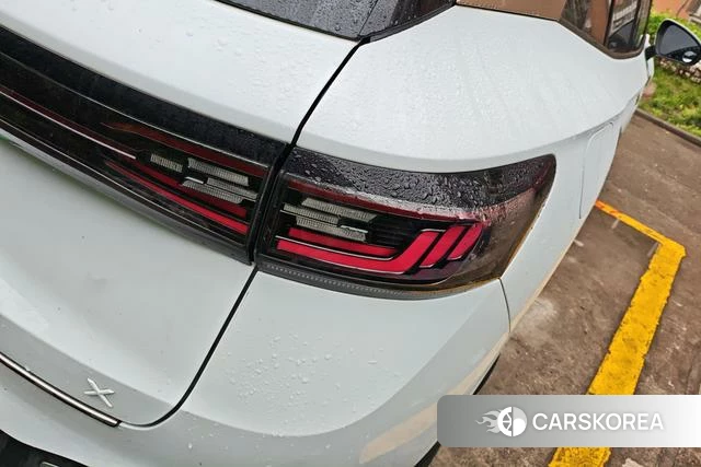 Volkswagen ID.4 X 2021 Белый из Китая, фото 2