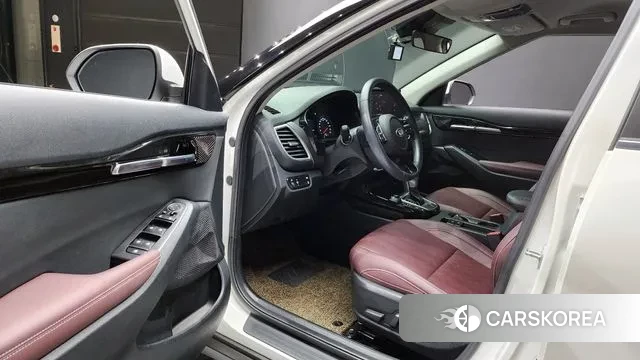 Kia Seltos 2021 Белый из Кореи, фото 2