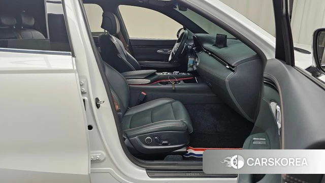 Genesis GV70 2021 Белый из Кореи, фото 2