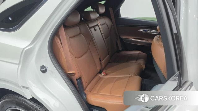 Genesis GV70 2022 Белый из Кореи, фото 2