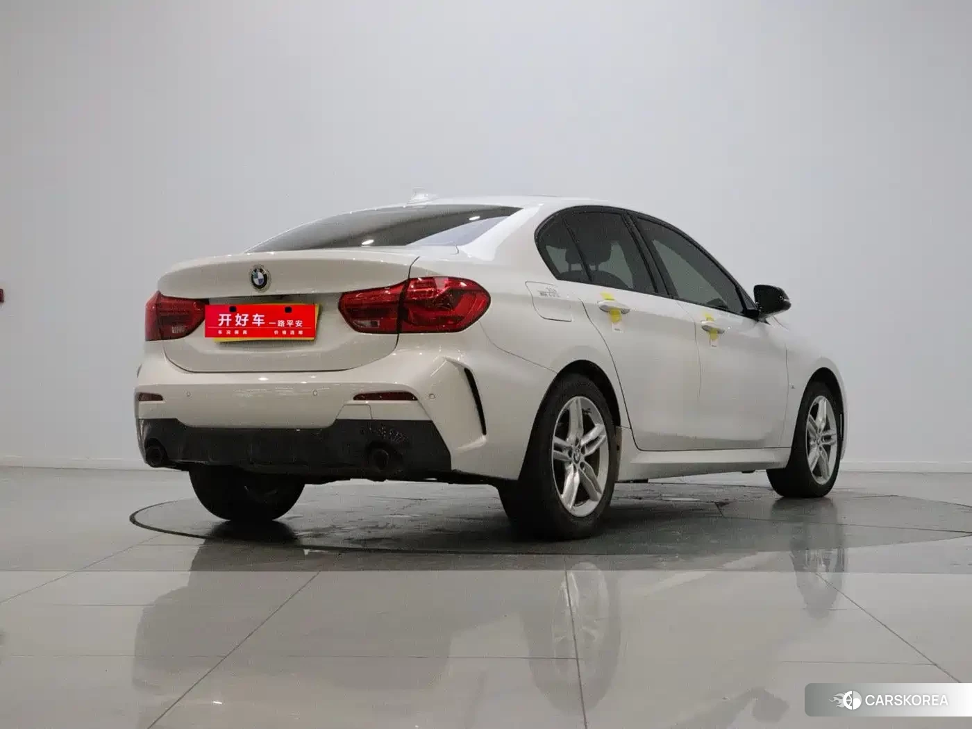 BMW 1 series 2022 Белый из Китая, фото 2
