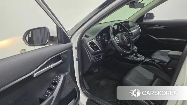 Kia Seltos 2021 Белый из Кореи, фото 2