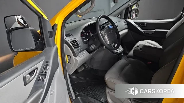 Hyundai The New Grand Starex 2018 Желтый из Кореи, фото 2