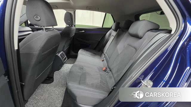 Volkswagen Golf 8th Generation 2022 Синий из Кореи, фото 2