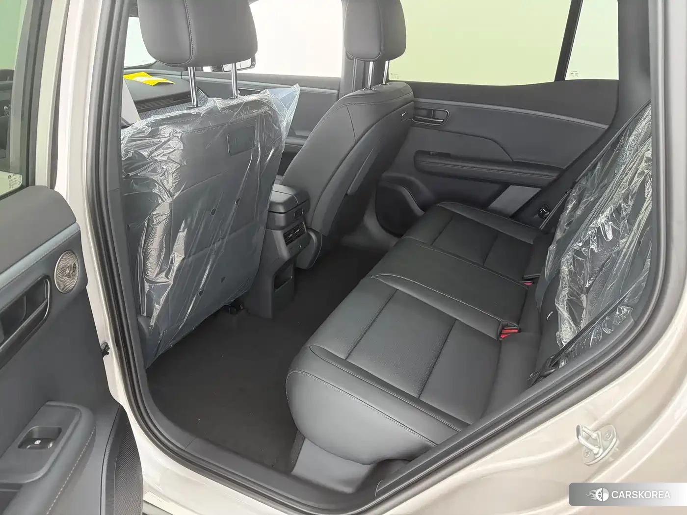 Toyota Platinum Wisdom 3X 2026 Silver/gray из Китая, фото 2