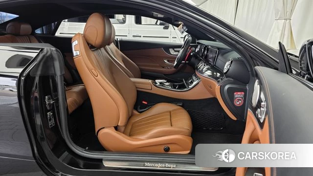 Mercedes-Benz E-Class W213 2018 Черный из Кореи, фото 2