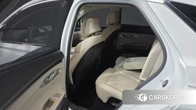 Genesis GV70 2021 Белый из Кореи, фото 2