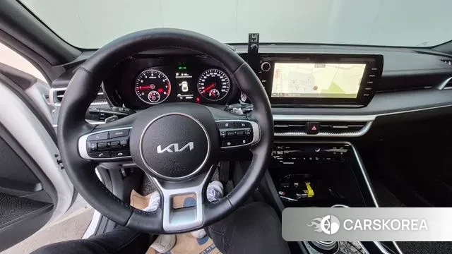 Kia K5 3rd generation 2022 Белый из Кореи, фото 2