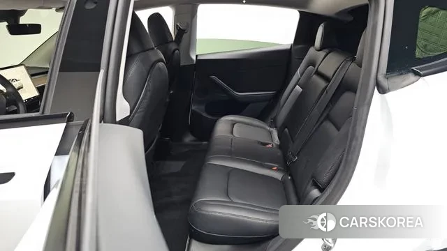 Tesla Model Y 2024 Белый из Кореи, фото 2