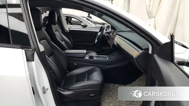 Tesla Model Y 2022 Белый из Кореи, фото 2