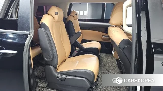 Kia Carnival 4th generation 2022 Черный из Кореи, фото 2