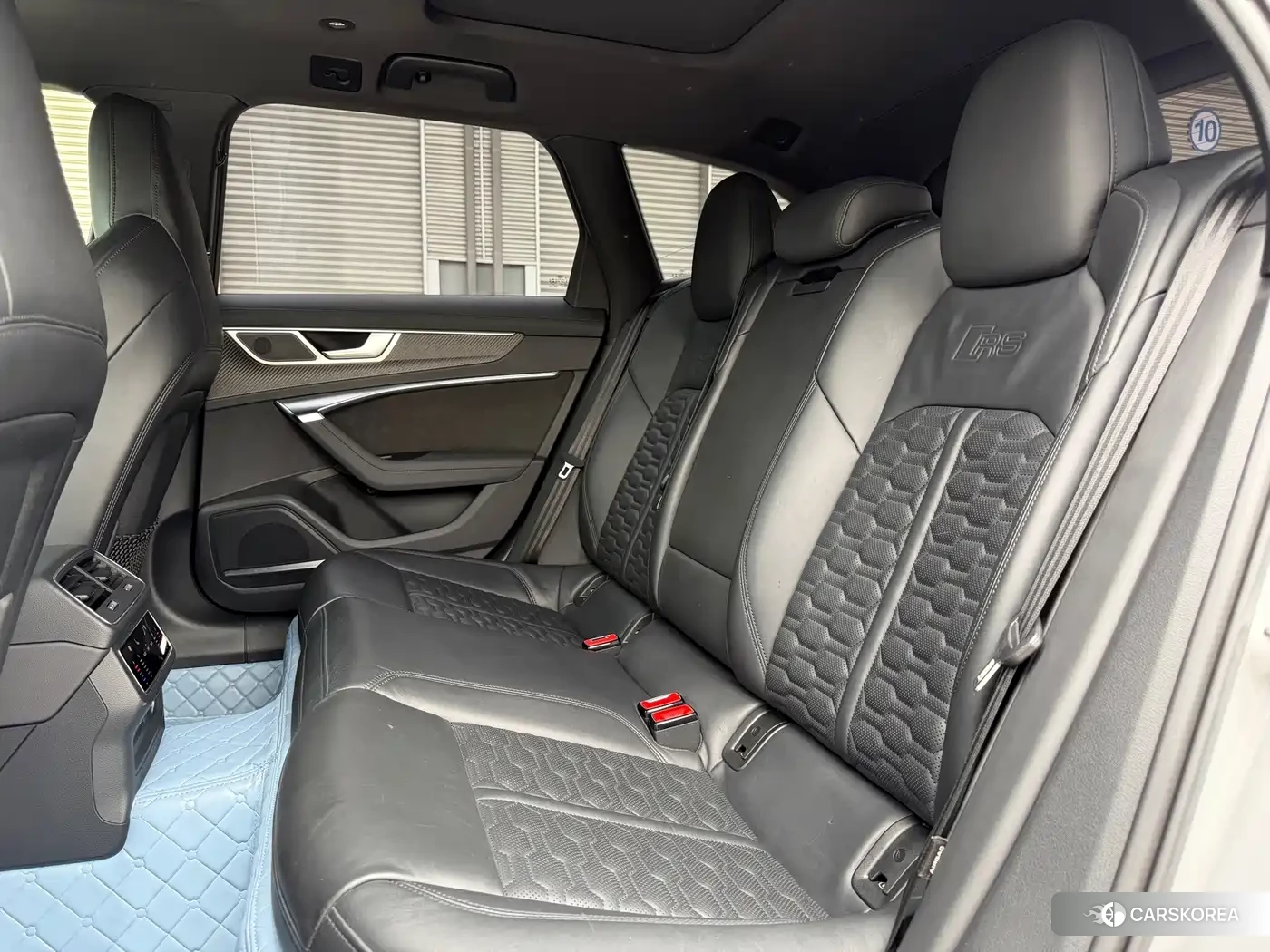 Audi RS 6 2021 Silver/gray из Китая, фото 2