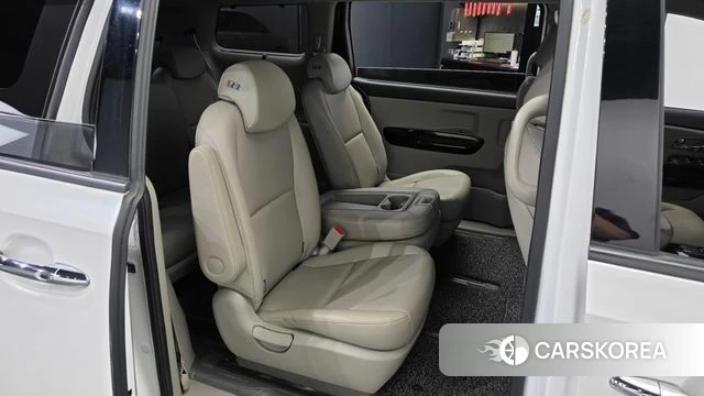 Kia The New Carnival 2018 Белый из Кореи, фото 2