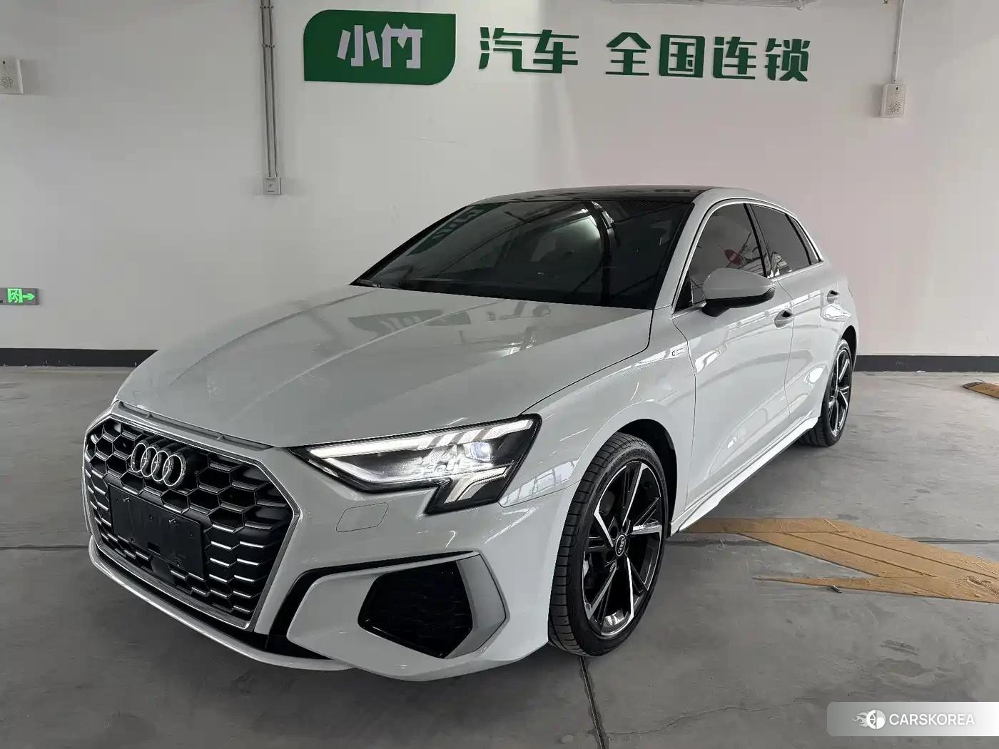 Audi A3 2023 Белый из Китая, фото 2