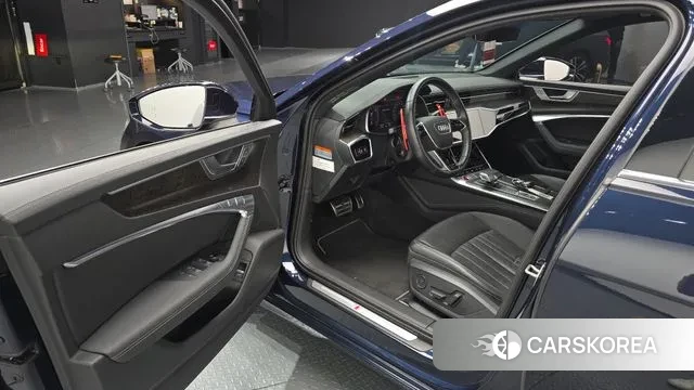 Audi A6 (C8) 2020 Черный из Кореи, фото 2