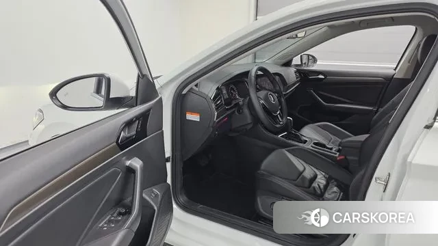 Volkswagen 7th Generation of Jetta 2020 Белый из Кореи, фото 2