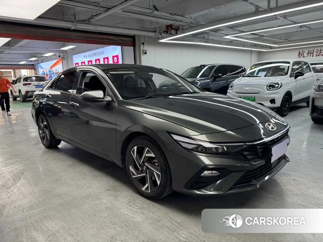 Hyundai Elantra 2024 Темно-серый из Китая, фото 2