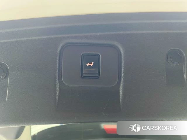 Nissan Loulan 2021 Белый из Китая, фото 2
