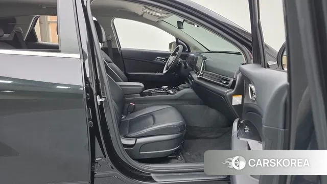 Kia Sportage 5th Generation Hybrid 2022 Черный из Кореи, фото 2