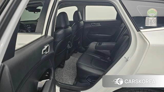 Kia Sportage 5th Generation Hybrid 2023 Белый из Кореи, фото 2