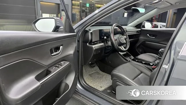 Hyundai Kona (SX2) 2023 Серый из Кореи, фото 2