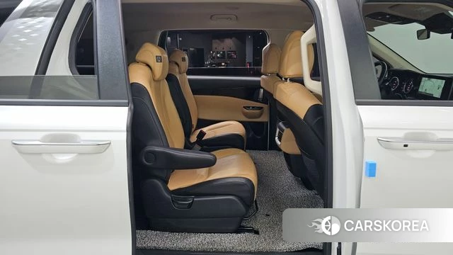 Kia Carnival 4th generation 2023 Белый из Кореи, фото 2