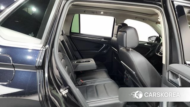 Volkswagen Tiguan second Generation 2020 Черный из Кореи, фото 2