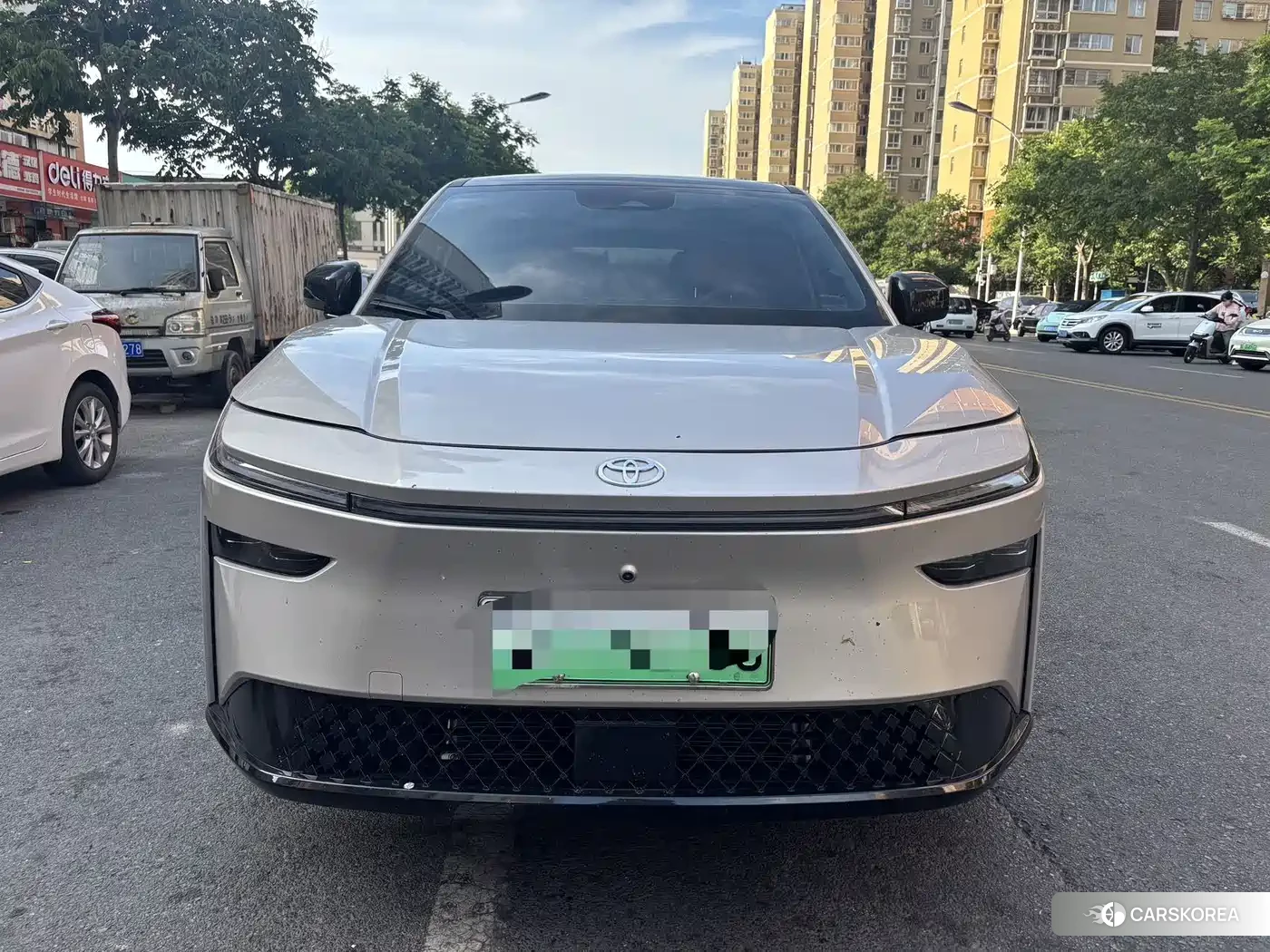 Toyota bZ3X 2025 Silver/gray из Китая, фото 2