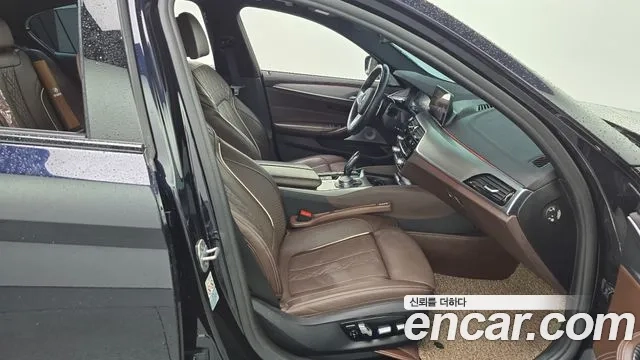 BMW 5 Series (G30) 2019 Черный из Кореи, фото 2