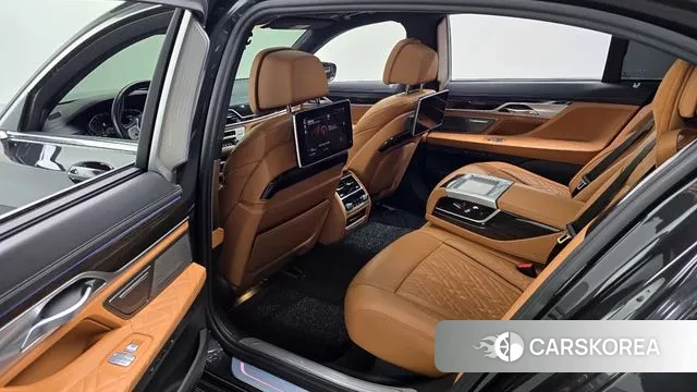 BMW 7 Series (G11) 2020 Белый из Кореи, фото 2