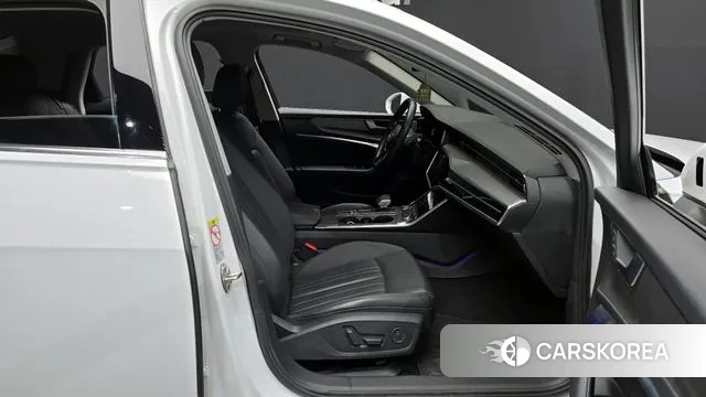 Audi A6 (C8) 2020 Белый из Кореи, фото 2