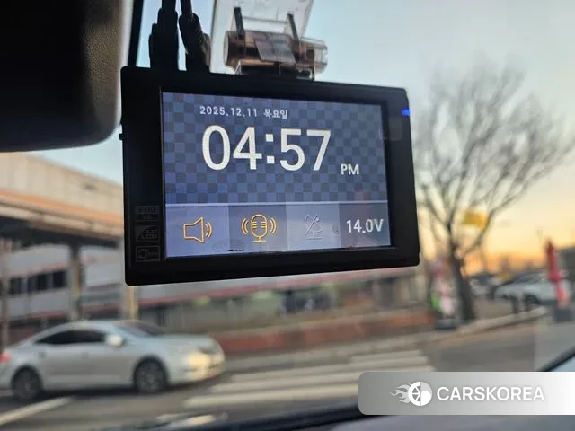 Toyota Prius 4th Generation 2022 Серый из Кореи, фото 2