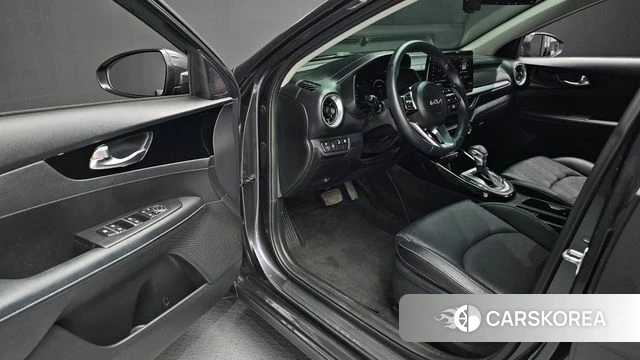Kia The New K3 2nd generation 2021 Серый из Кореи, фото 2
