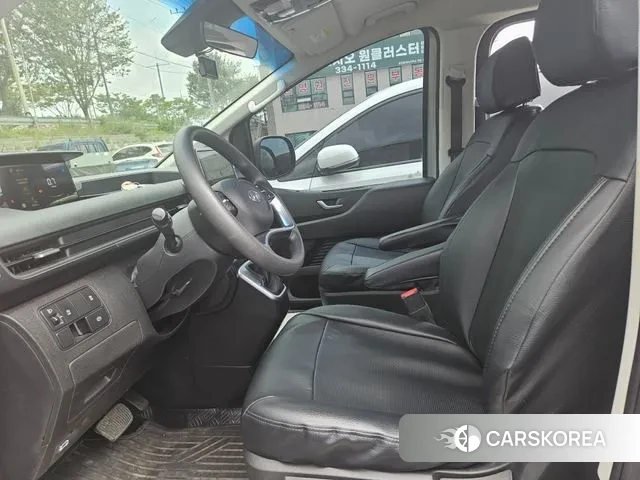 Hyundai Staria 2021 Серебряный из Кореи, фото 2