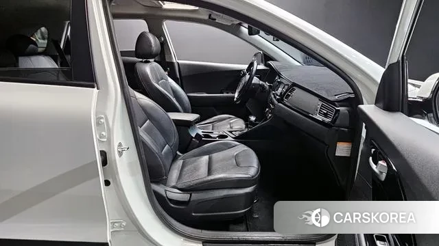 Kia Niro 2018 Белый из Кореи, фото 2