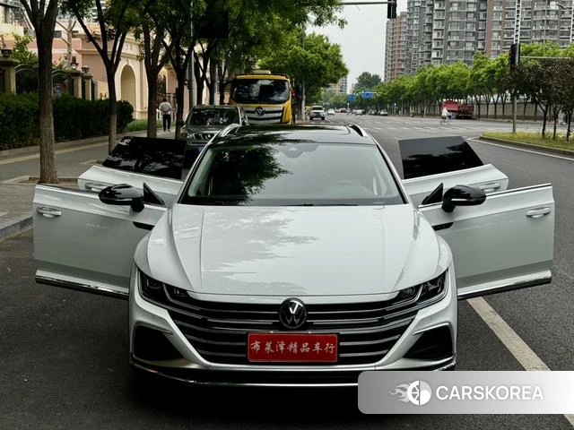 Volkswagen CC 2021 Белый из Китая, фото 2