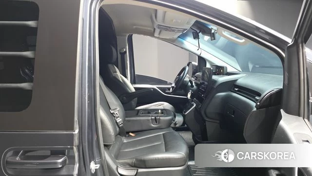 Hyundai Staria 2022 Серый из Кореи, фото 2