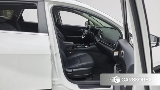 Kia Sportage 5th Generation Hybrid 2024 Белый из Кореи, фото 2