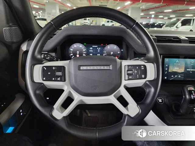 Land Rover Defender (L663) 2023 Коричневый из Кореи, фото 2