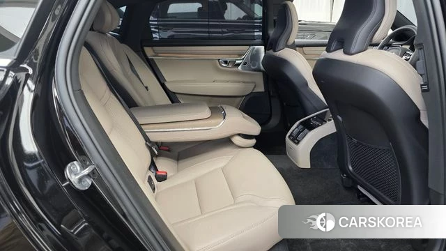 Volvo S90 2025 Черный из Кореи, фото 2